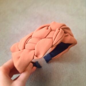 NWOT Knotted headband